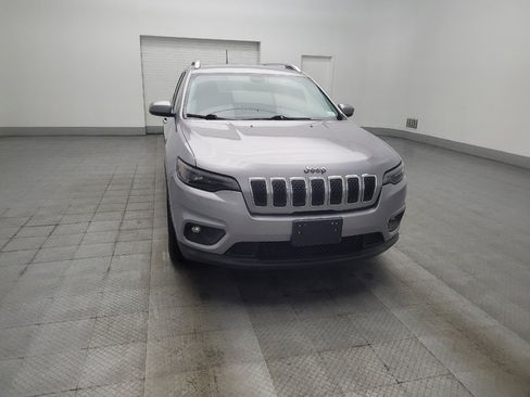 Used 2019 Jeep Cherokee Latitude Plus w/ Comfort/Convenience Group FWD image 14