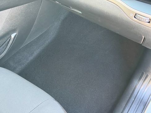 Used 2019 Jeep Cherokee Latitude w/ Popular Appearance Group FWD image 21