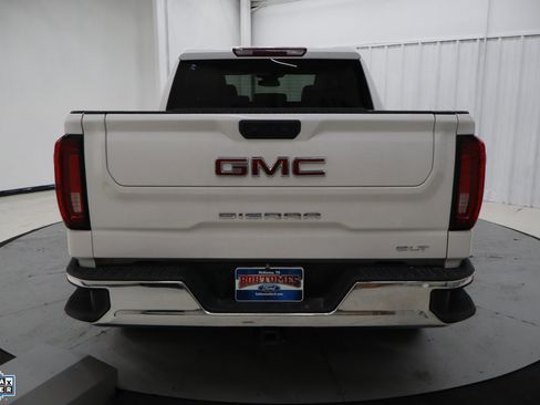 Used 2024 GMC Sierra 1500 SLT image 4