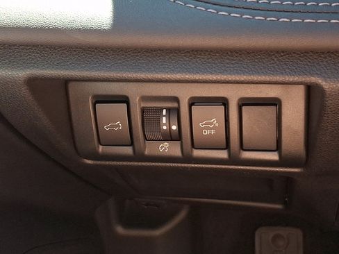 Used 2020 Subaru Outback Limited AWD/4WD image 23