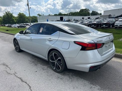 Used 2024 Nissan Altima 2.5 SR FWD image 4