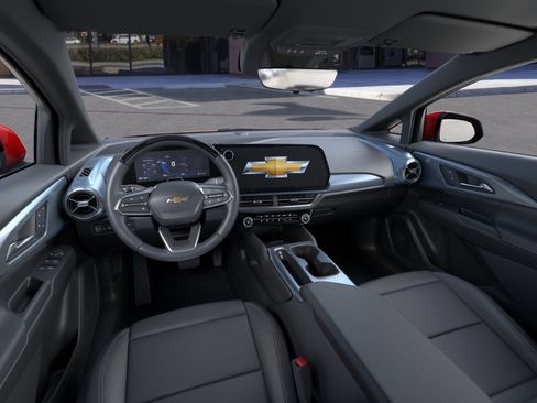 New 2025 Chevrolet Equinox EV LT image 39