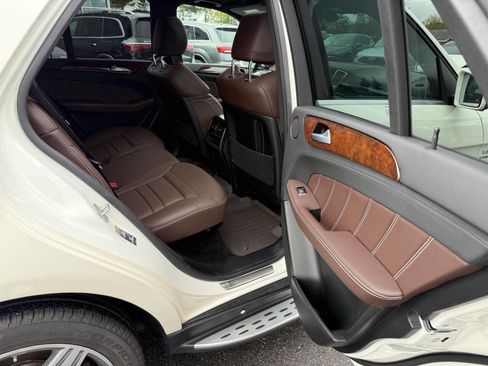 Used 2014 Mercedes-Benz ML 63 AMG 4MATIC image 11