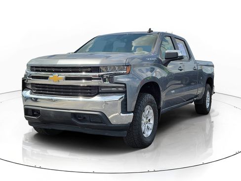 Used 2020 Chevrolet Silverado 1500 LT w/ Convenience Package image 3
