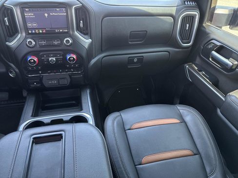 Used 2022 GMC Sierra 2500 AT4 w/ Gooseneck/5TH Wheel Package AWD/4WD image 16