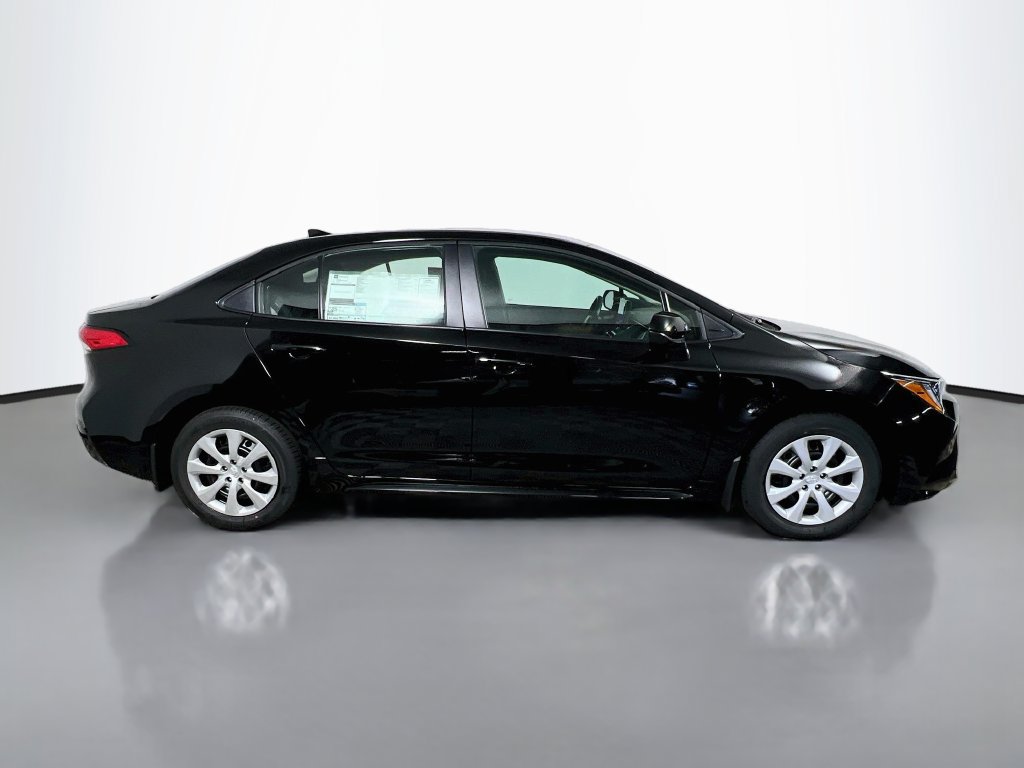 New 2027 Toyota Corolla LE FWD image 2