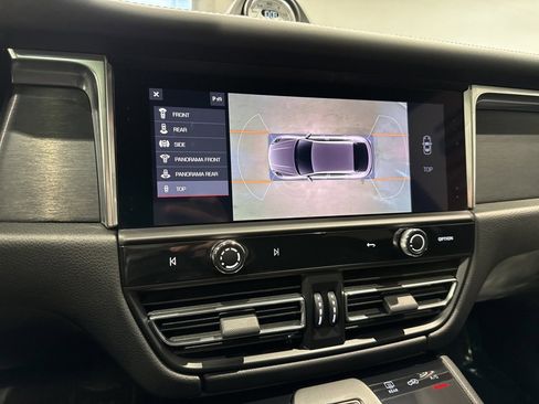 Used 2025 Porsche Macan GTS image 31