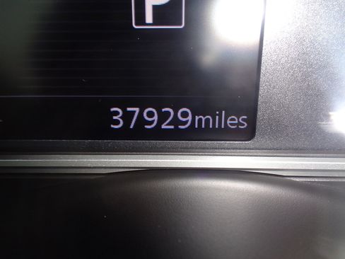 Used 2019 Nissan Kicks SV w/ Exterior Package image 17