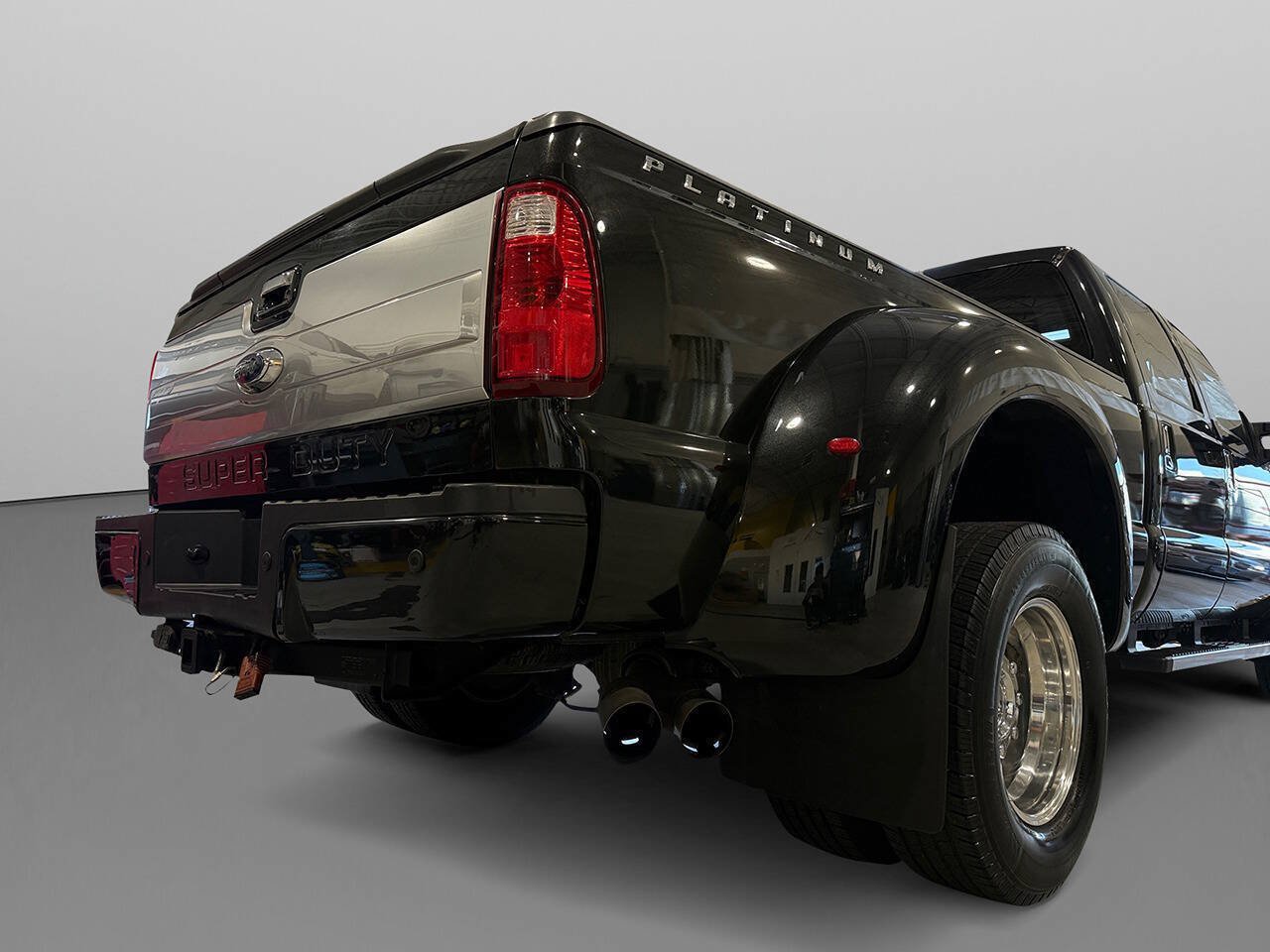 Used 2015 Ford F350 Platinum AWD/4WD image 29