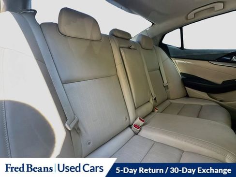 Used 2017 Nissan Maxima 3.5 SL FWD image 32
