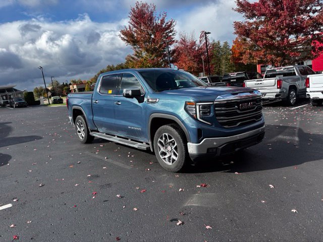 Used 2024 GMC Sierra 1500 SLT w/ SLT Premium Plus Package AWD/4WD image 4