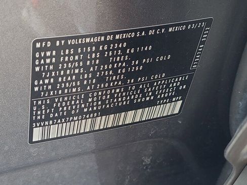 Used 2023 Volkswagen Tiguan SE image 30