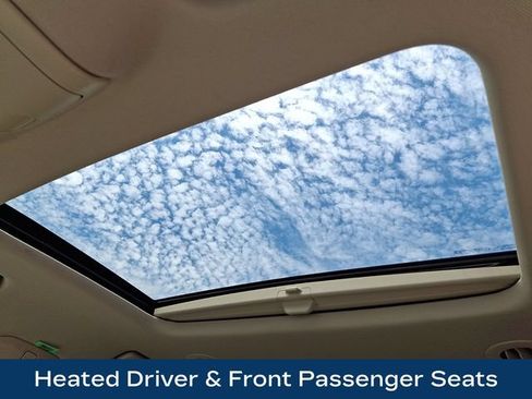 Used 2021 Buick Enclave Essence w/ Sound and Sites Package AWD/4WD image 17