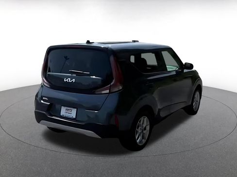 Used 2025 Kia Soul LX w/ LX Technology Package FWD image 12