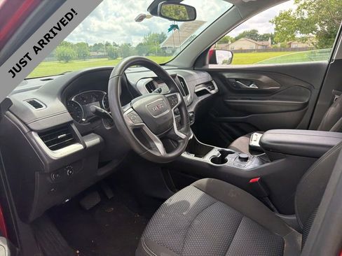 Used 2022 GMC Terrain SLE w/ Driver Convenience Package FWD image 10