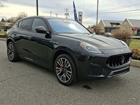 Used 2023 Maserati Grecale Modena AWD/4WD image 3