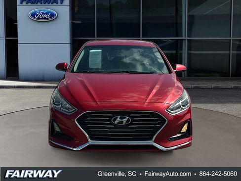 Used 2019 Hyundai Sonata SE FWD image 2