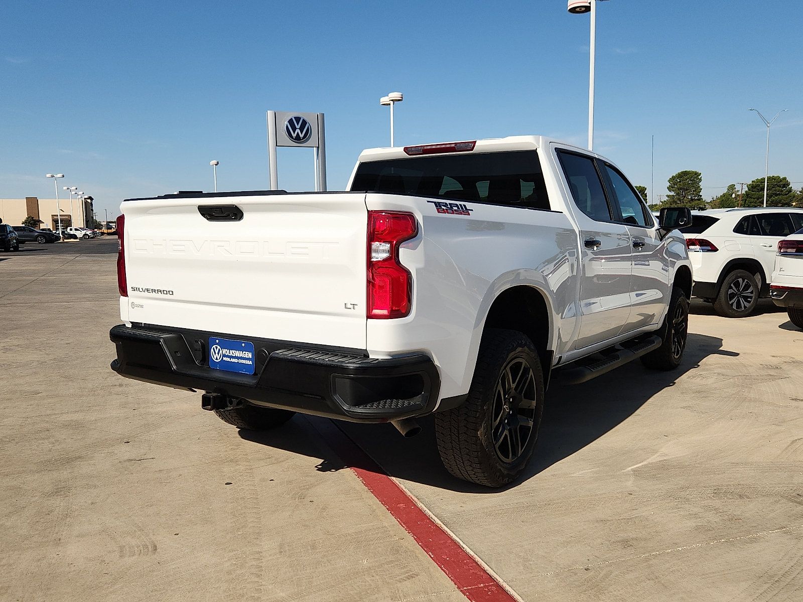 Used 2025 Chevrolet Silverado 1500 LT Trail Boss w/ Protection Package AWD/4WD image 5