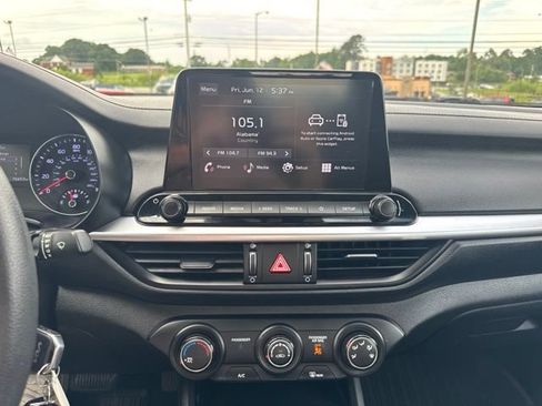 Used 2023 Kia Forte LX FWD image 18