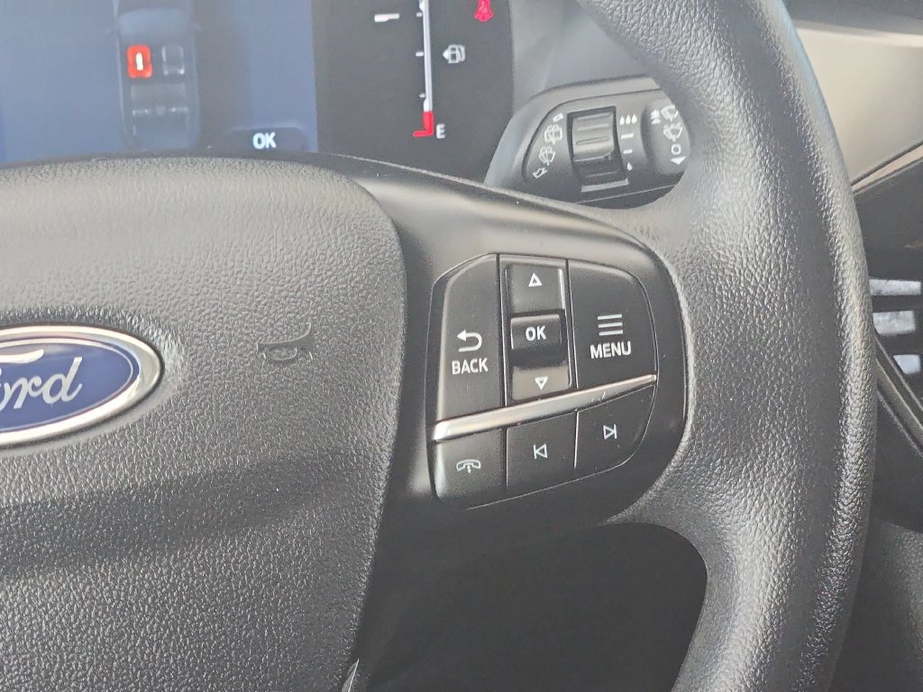 Used 2025 Ford Escape Active AWD/4WD image 21