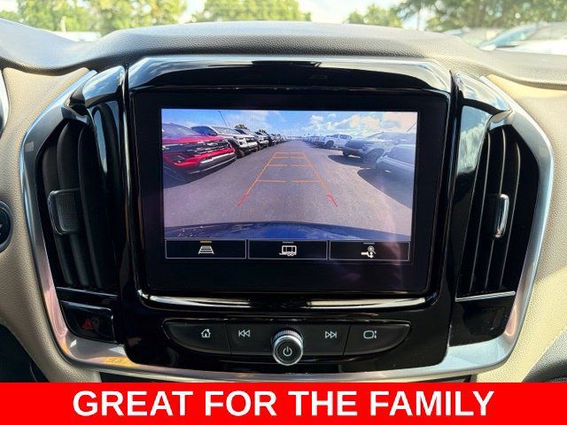 Used 2023 Chevrolet Traverse LT FWD image 25