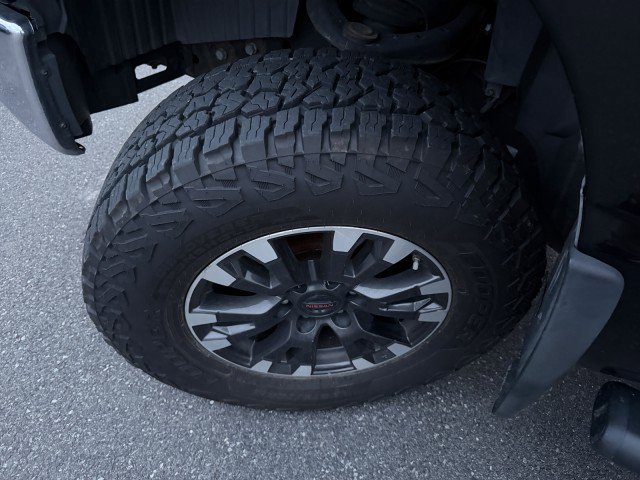 Used 2017 Nissan Titan SV AWD/4WD image 26