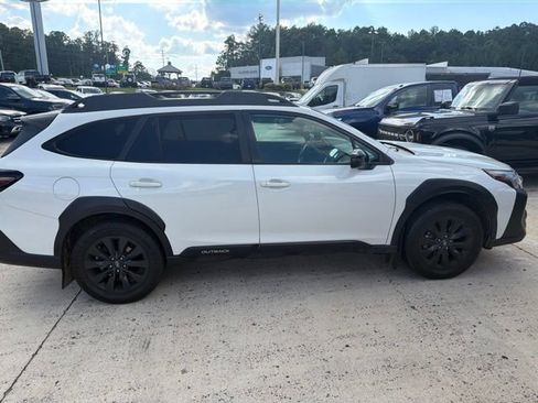 Used 2023 Subaru Outback Onyx Edition AWD/4WD image 19
