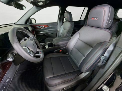 New 2026 Chevrolet Traverse Z71 w/ LPO, Floor Liner Package AWD/4WD image 11