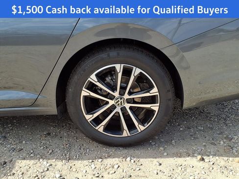 New 2025 Volkswagen Jetta Sport image 4