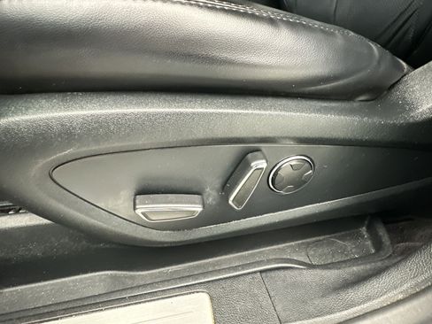 Used 2018 Lincoln MKC Reserve w/ Lincoln MKC Climate Package image 13