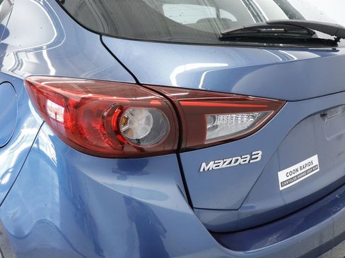 Used 2017 MAZDA MAZDA3 Sport FWD image 21
