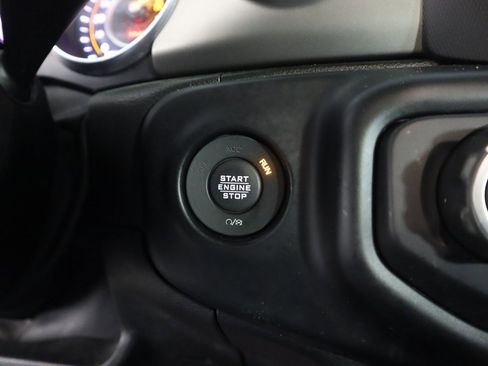 Used 2020 Jeep Gladiator Sport w/ Quick Order Package 24S image 36