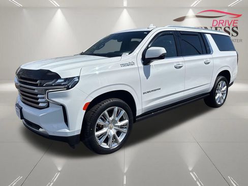 Certified 2021 Chevrolet Suburban High Country w/ Premium Package AWD/4WD image 4