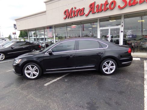Used 2016 Volkswagen Passat 1.8T S FWD image 47