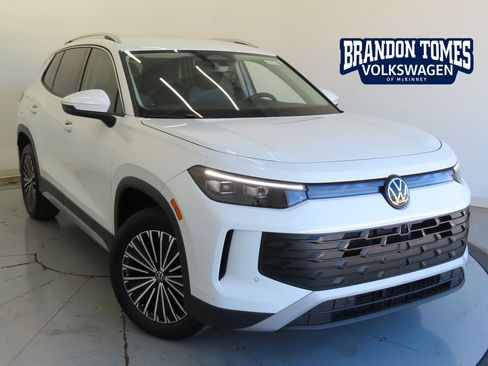 New 2025 Volkswagen Tiguan S image 1