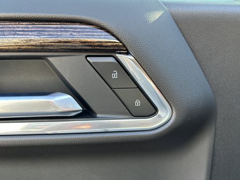 New 2026 GMC Sierra 1500 Elevation image 13