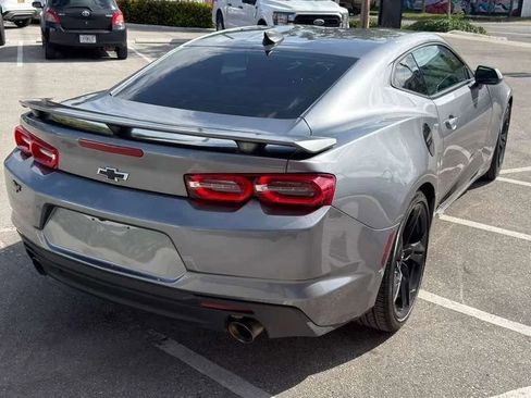 Used 2021 Chevrolet Camaro LT w/ Technology Package RWD image 10