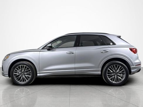 Used 2023 Audi Q3 2.0T Premium w/ Convenience Package AWD/4WD image 2
