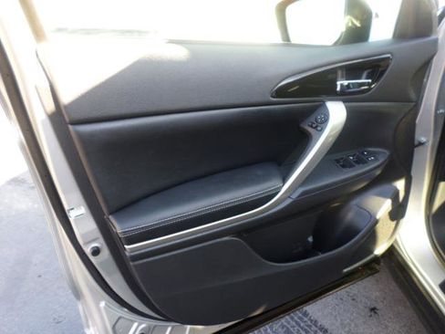 Used 2024 Mitsubishi Eclipse Cross SE image 31