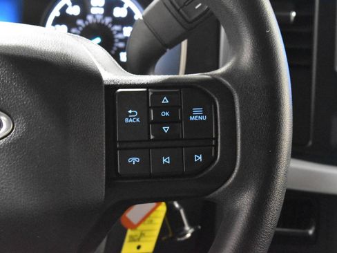 Used 2023 Ford F150 XLT AWD/4WD image 11