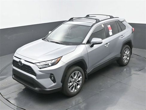 New 2025 Toyota RAV4 XLE Premium image 31