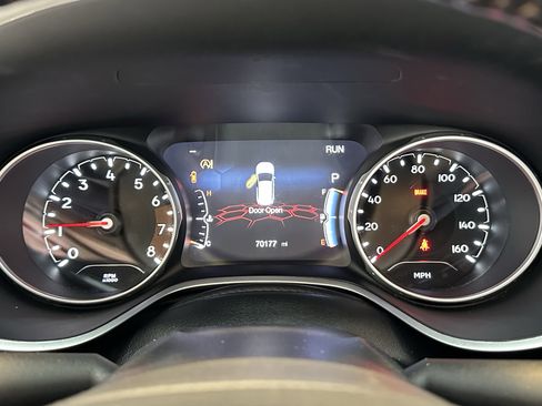 Used 2021 Jeep Compass Limited w/ Elite Interior Group image 11