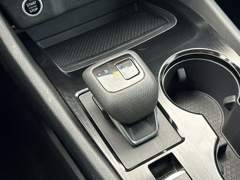 Used 2023 Nissan Rogue S image 21