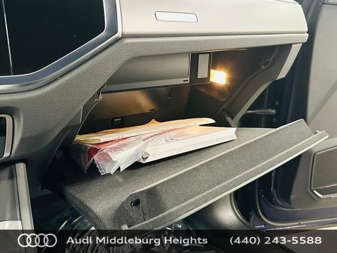 Certified 2025 Audi Q3 2.0T Premium w/ Convenience Plus Package AWD/4WD image 23