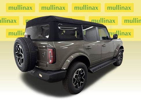 New 2025 Ford Bronco Outer Banks image 3