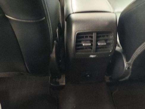 Used 2025 Ford Escape Platinum AWD/4WD image 15