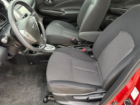 Used 2019 Nissan Versa SV image 27