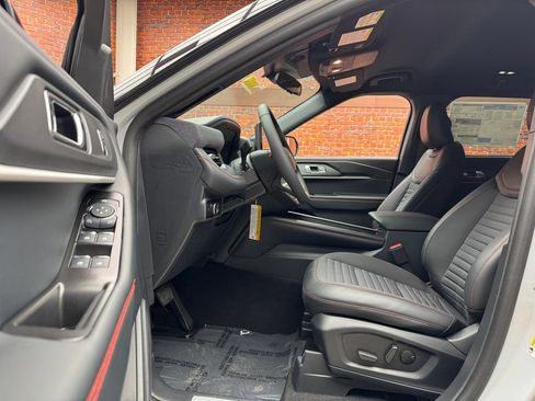 New 2026 Ford Explorer ST-Line w/ ST-Line Street Pack AWD/4WD image 21