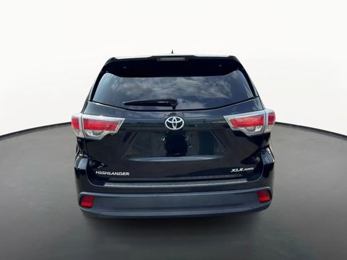 Used 2016 Toyota Highlander XLE image 17