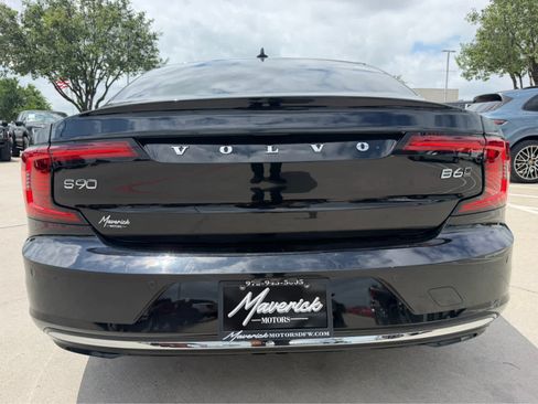 Used 2023 Volvo S90 B6 Plus AWD/4WD image 11